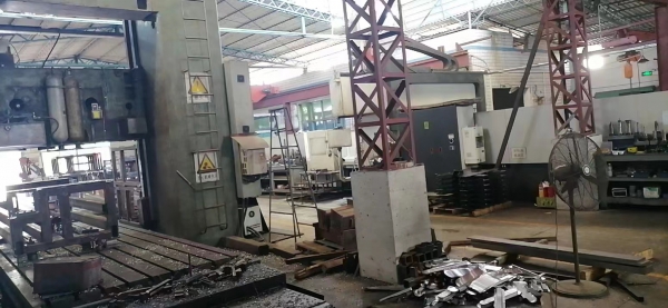 大型龍門銑加工（10米）