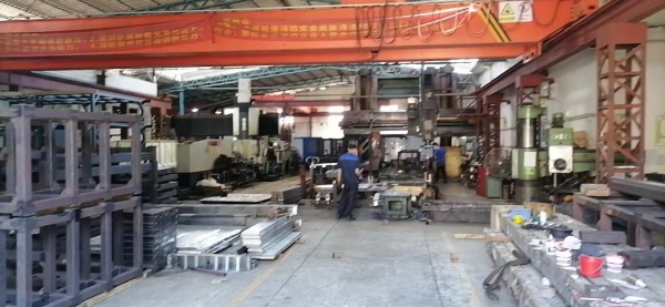 大型龍門銑加工（10米）