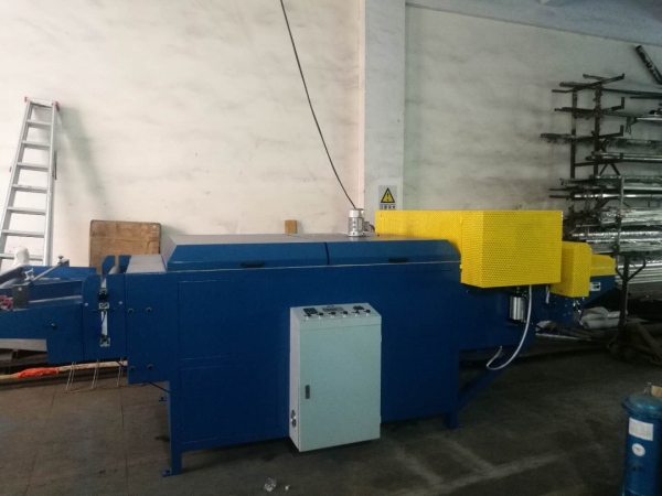 全自動(dòng)蜂窩紙拉伸干燥機(jī)（帶縱、橫刀），型號(hào)：JSL-415ZD